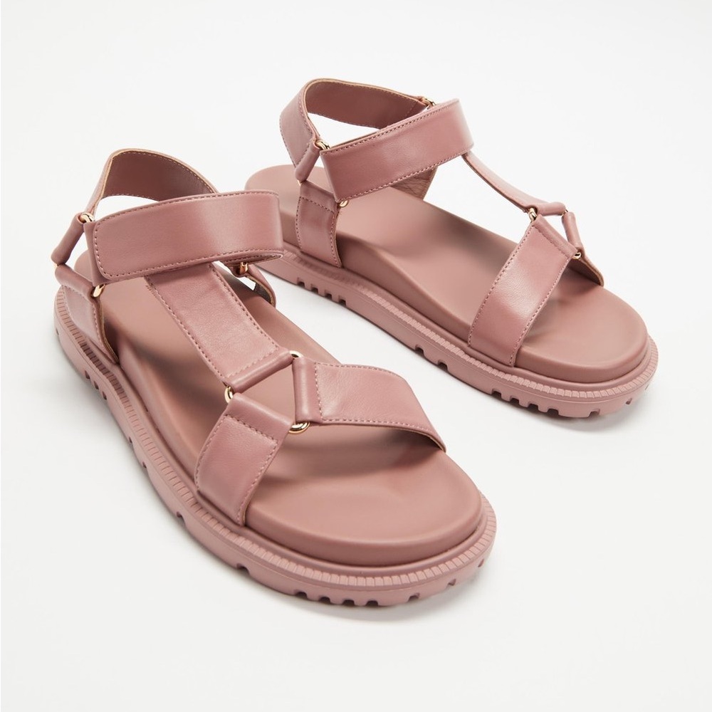 Tony Bianca Fanatic Sandals 9 Dust Nappa